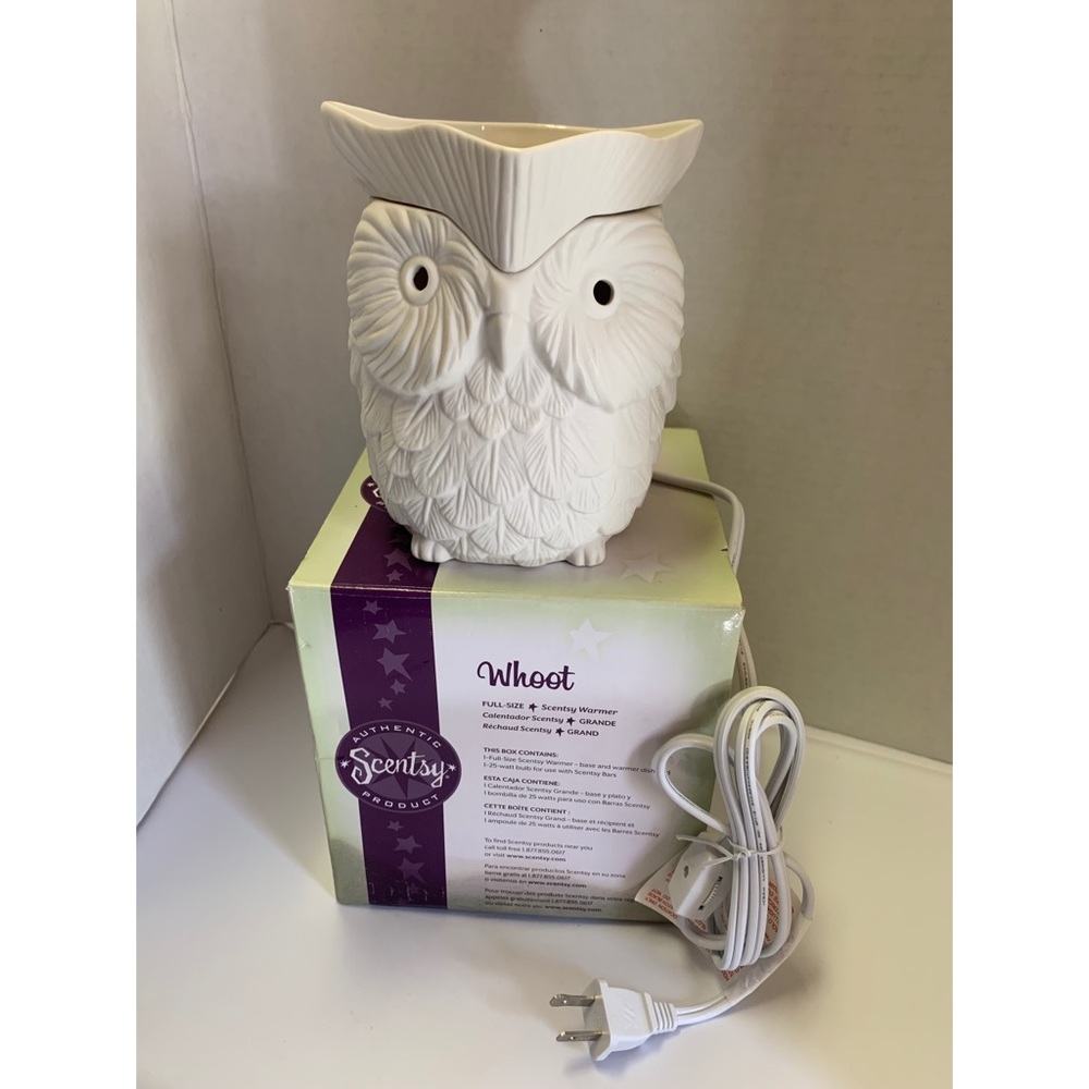 Brand New Scentsy Premium Full Size Warmer